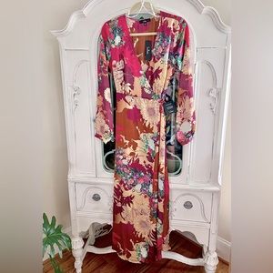 LuLu’s Wrap Dress Size Small NWT